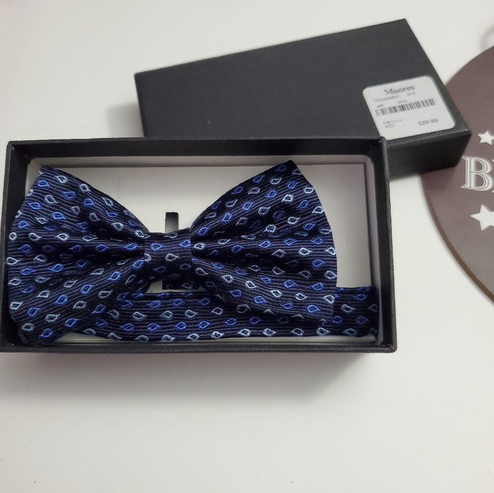 Moores Bow Tie